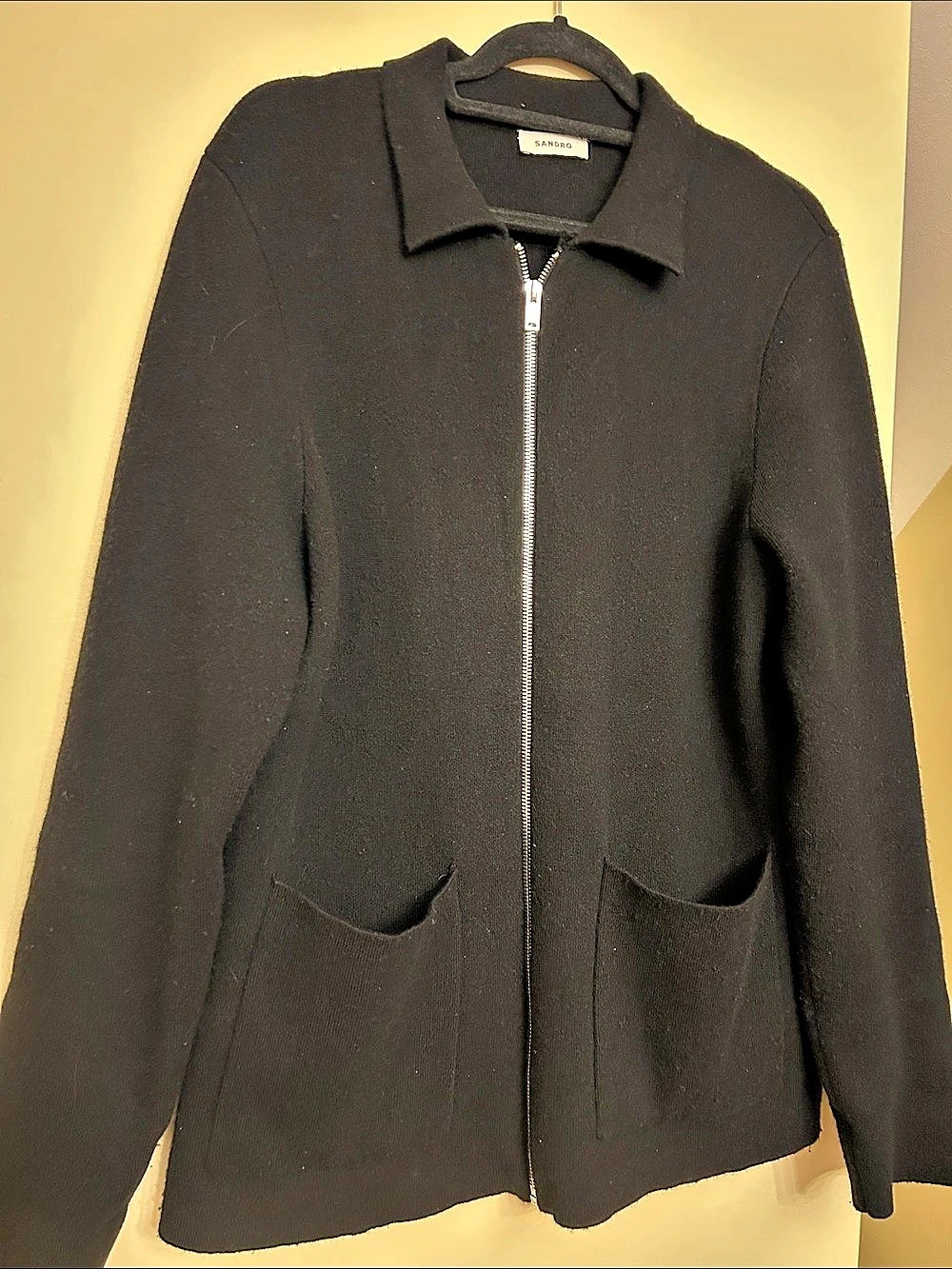 Sandro men’s cashmere and wool Black Zip-Front sweater with collar Size Large
